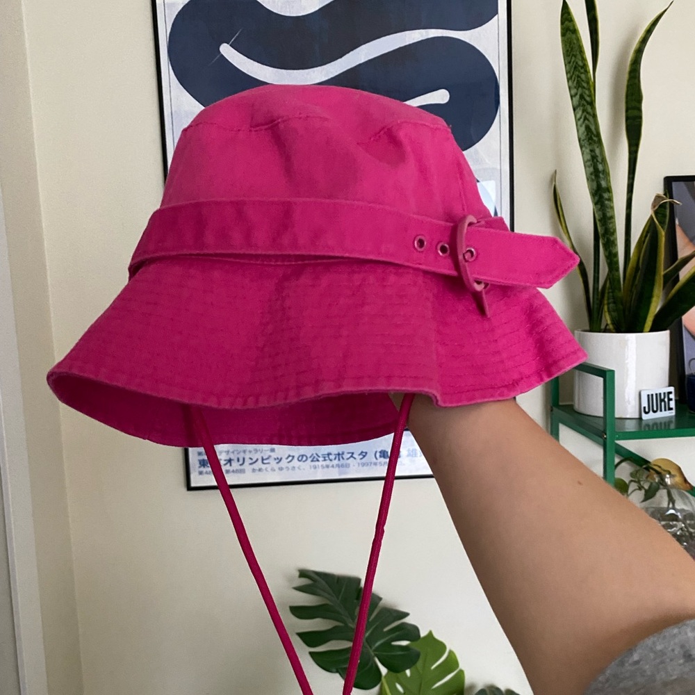 Steve Madden pink buckle Bucket Hat